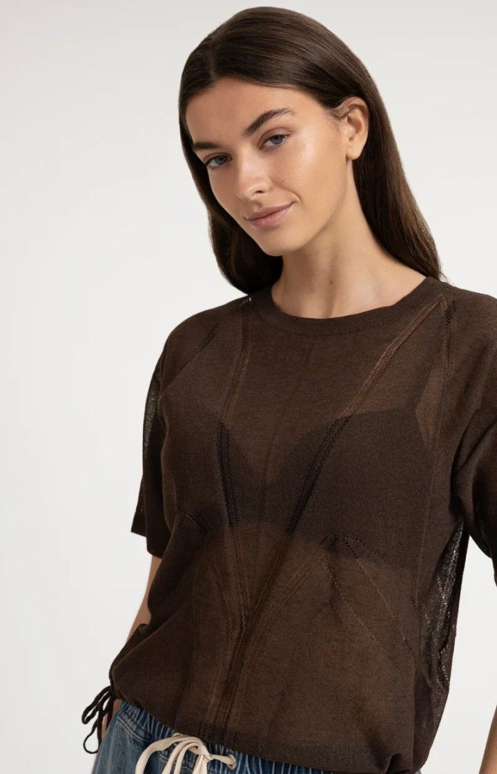 01-000603-607 BROWN