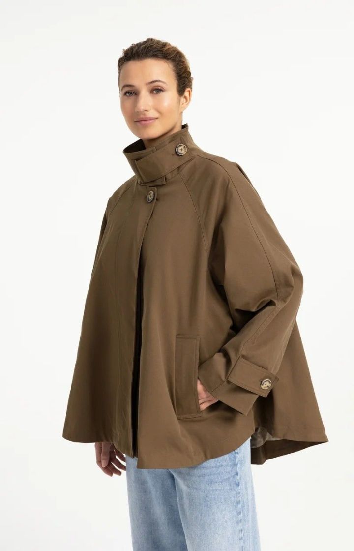 02-001083-608 TEAK BROWN