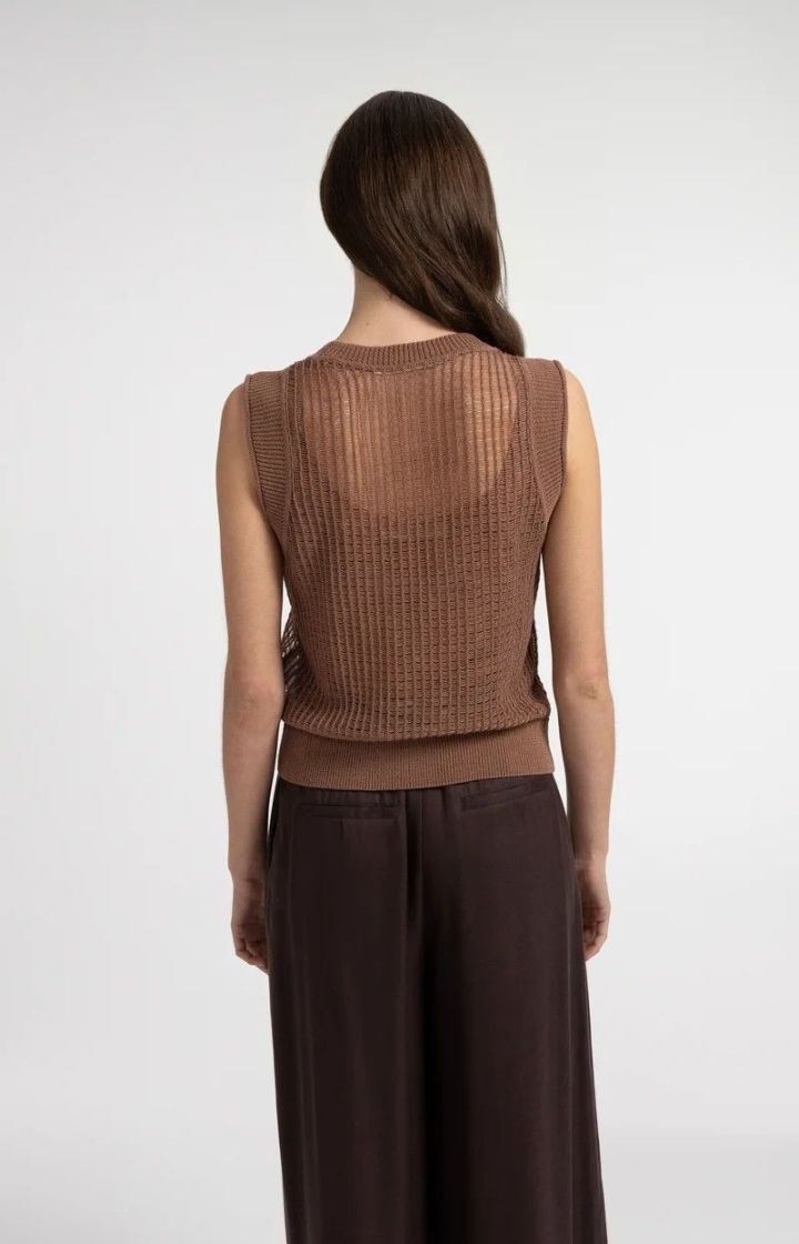 01-000600-606 BROWN MELANGE